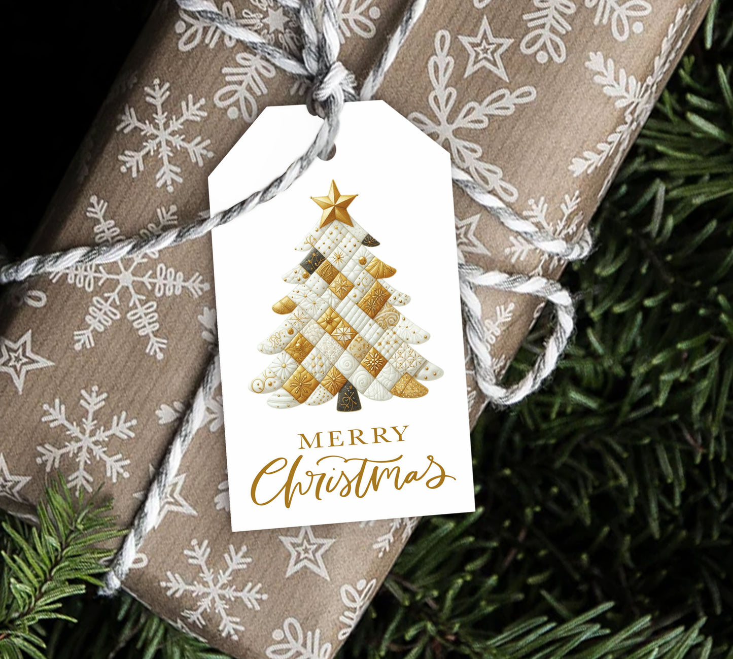 Quilted Gold Christmas Tree Gift Tag